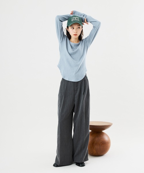 Muscat(マスカット)の「サイド配色ラインワイドパンツ(その他パンツ・レディース・チャコールグレー/ライトグレー/ブラウン・F)」の4枚目の写真