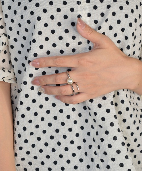 BROTHERHOOD（ブラザーフッド）の「【earyear】Wave Pearl Design Double Finger Ring（リング・レディース・シルバー/ゴールド・FREE）」の7枚目の写真