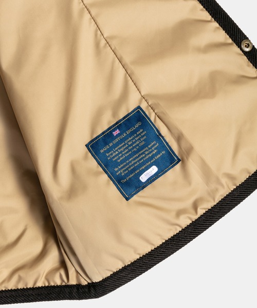 LAVENHAM(ラベンハム)の「Contrast Cornard Gilet Womens / コントラスト コナード ジレ ウィメンズ - C62:Cork(ベスト・レディース・ベージュ系その他/ブラック/ベージュ系その他4・6/8/16/14/12/10)」の22枚目の写真