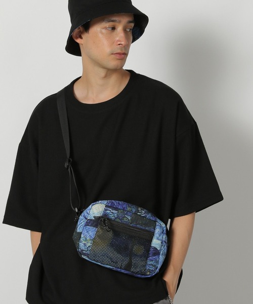 LAKOLE(ラコレ)の「【ラコレ アート】メッシュコンビショルダーバッグ / 586597(ショルダーバッグ・メンズ・ベージュ/ネイビー・FREE)」の5枚目の写真