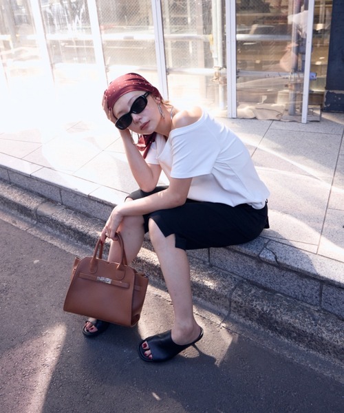 HANNE（アン）の「ベルテッドハンドバッグ（ハンドバッグ・レディース・キャメル/ブラック・FREE）」の8枚目の写真