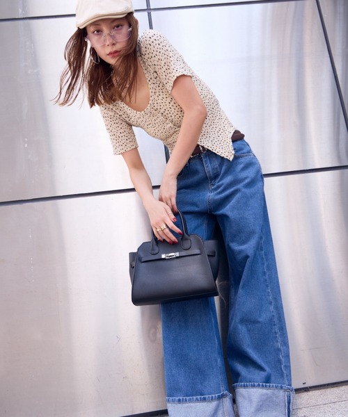 HANNE（アン）の「ベルテッドハンドバッグ（ハンドバッグ・レディース・キャメル/ブラック・FREE）」の17枚目の写真