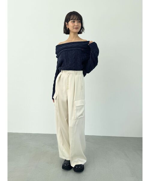 LAGUNAMOON(ラグナムーン)の「サテンカーゴワイドパンツ(カーゴパンツ・レディース・チャコールグレー/アイボリー・SMALL/MEDIUM)」の11枚目の写真