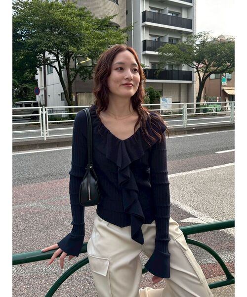 LAGUNAMOON（ラグナムーン）の「サテンカーゴワイドパンツ（カーゴパンツ・レディース・チャコールグレー/アイボリー・SMALL/MEDIUM）」の12枚目の写真