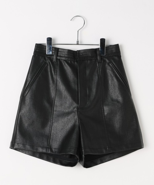 PAGEBOY(ページボーイ)の「フェイクレザーショートパンツ(その他パンツ・レディース・ブラウン/ブラック・FREE)」の11枚目の写真