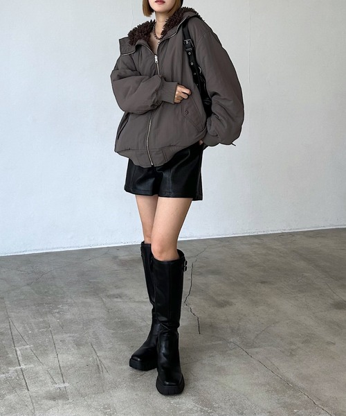 PAGEBOY(ページボーイ)の「フェイクレザーショートパンツ(その他パンツ・レディース・ブラウン/ブラック・FREE)」の17枚目の写真