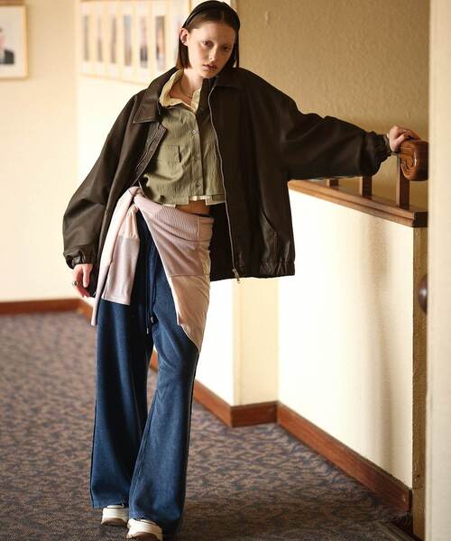 CONVERSE TOKYO(コンバーストウキョウ)の「【HL】EDGE CUT CROPPED SHIRT(シャツ/ブラウス・レディース・サックスブルー/ブラック/ホワイト/カーキ・FREE)」の10枚目の写真