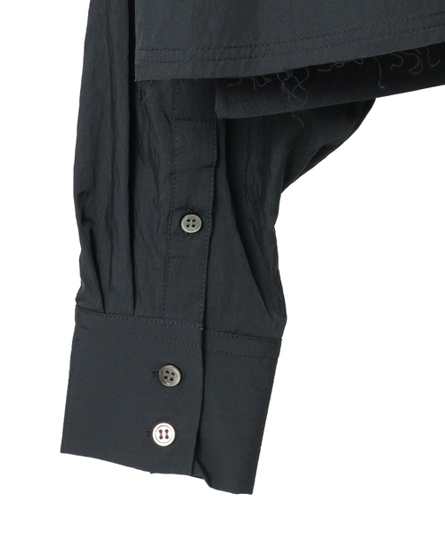 CONVERSE TOKYO(コンバーストウキョウ)の「【HL】EDGE CUT CROPPED SHIRT(シャツ/ブラウス・レディース・サックスブルー/ブラック/ホワイト/カーキ・FREE)」の6枚目の写真