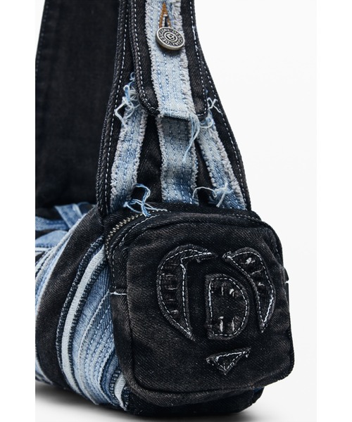 Desigual(デシグアル)の「デニム風フラップショルダーバッグ(ハンドバッグ・レディース・ブルー・FREE)」の4枚目の写真
