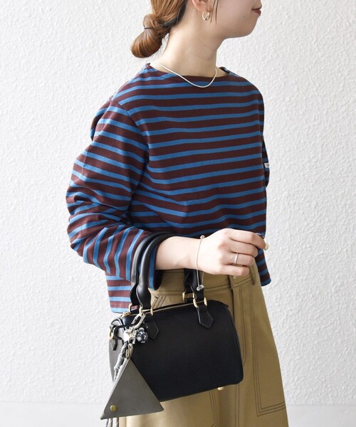 ハグオーワー⭐︎ ミドルピッチボーダーカットソー新品 2025年最新】Hug O War 柄・デザイン：ボーダー レディース 長袖 T