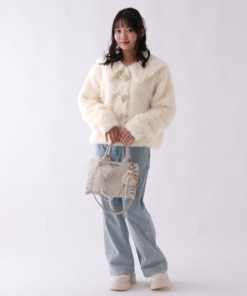 repipi armario（レピピ アルマリオ）の「【girly line】セーラ－モコモコジャケット（ダッフルコート・キッズ・モカ/アイボリー・SMALL/MEDIUM/LARGE）」の4枚目の写真