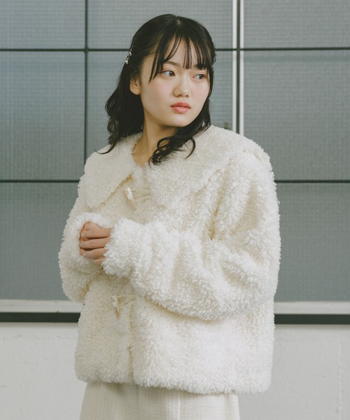 美品　シ－ニュ　もこもこジャケット　Mathis 01 美品 シ－ニュ もこもこジャケット Mathis 01 美品 シ－ニュ もこもこ