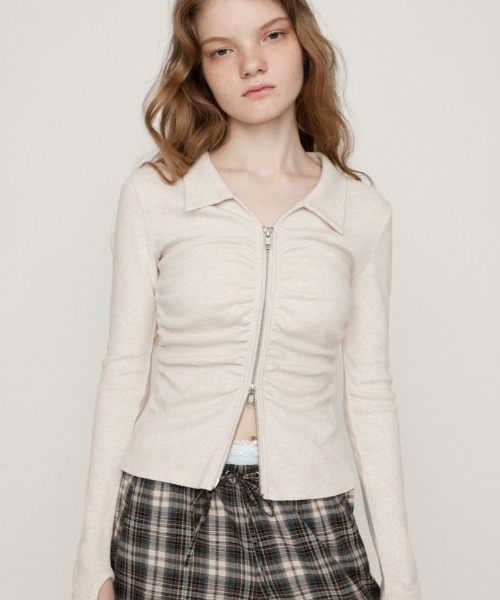 SLY(スライ)の「FRONT GATHER ZIP TOPS フロント ギャザー ジップ トップス 秋服 冬服(Tシャツ/カットソー・レディース・アイボリー/グレー/ピンク・FREE)」の2枚目の写真