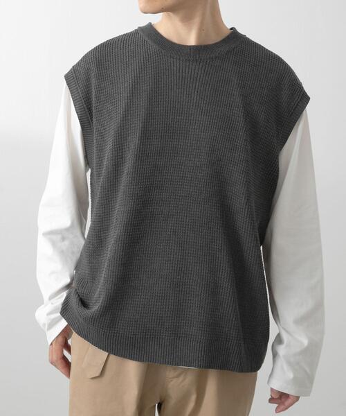ITEMS URBANRESEARCH（アイテムズ アーバンリサーチ）の「ワッフルニットベスト＋ロングTシャツSET（ニット/セーター・メンズ・ブラック/ベージュ/チャコールグレー・LARGE/MEDIUM）」の4枚目の写真