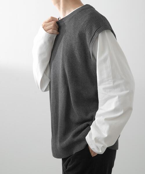 ITEMS URBANRESEARCH（アイテムズ アーバンリサーチ）の「ワッフルニットベスト＋ロングTシャツSET（ニット/セーター・メンズ・ブラック/ベージュ/チャコールグレー・LARGE/MEDIUM）」の11枚目の写真