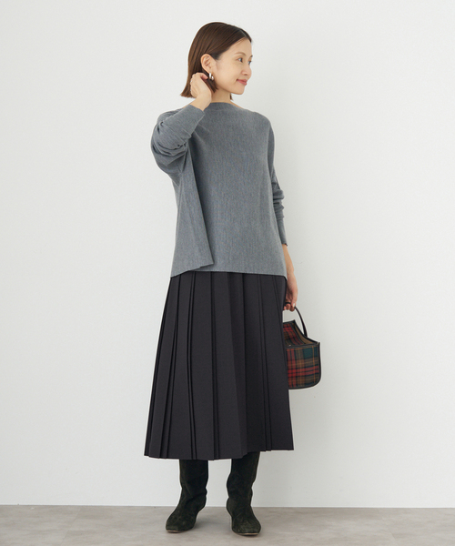 IENA(イエナ)の「ストレッチプリーツスカート(スカート・レディース・ライトグレー/ネイビー・36/38)」の5枚目の写真