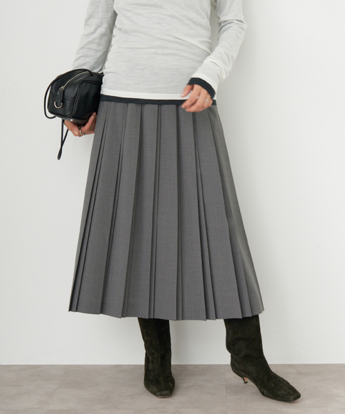 IENA(イエナ)の「ストレッチプリーツスカート(スカート・レディース・ライトグレー/ネイビー・36/38)」の6枚目の写真