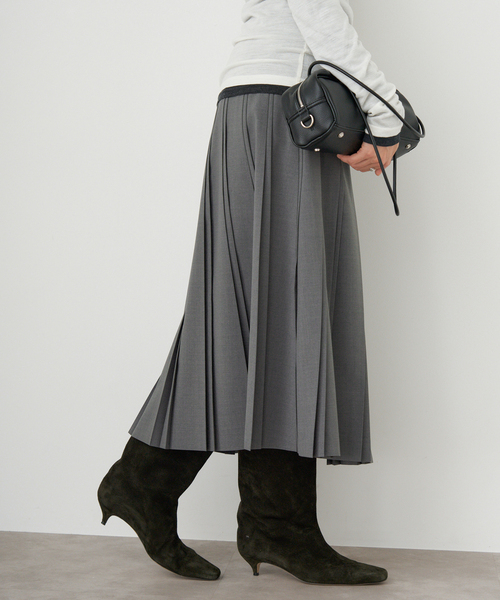 IENA(イエナ)の「ストレッチプリーツスカート(スカート・レディース・ライトグレー/ネイビー・36/38)」の10枚目の写真