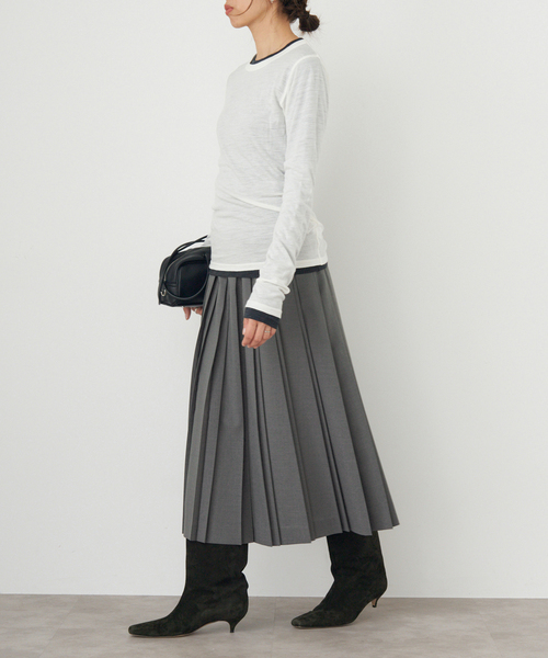 IENA(イエナ)の「ストレッチプリーツスカート(スカート・レディース・ライトグレー/ネイビー・36/38)」の12枚目の写真