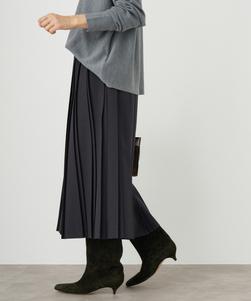 IENA(イエナ)の「ストレッチプリーツスカート(スカート・レディース・ライトグレー/ネイビー・36/38)」の18枚目の写真