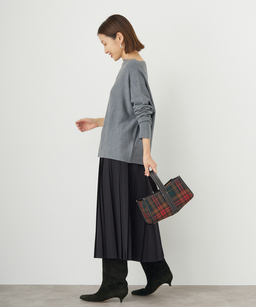 IENA(イエナ)の「ストレッチプリーツスカート(スカート・レディース・ライトグレー/ネイビー・36/38)」の22枚目の写真