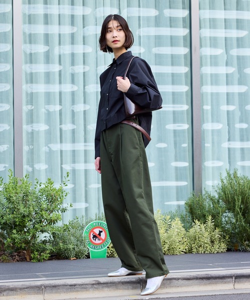 c/est（シーエ）の「c/est/シーエ ANITA アニタ ドルマンスリーブ ロングスリーブシャツ（シャツ/ブラウス・レディース・ブラック/オフホワイト/ブルー・FREE）」の22枚目の写真