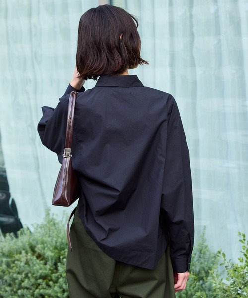 c/est（シーエ）の「c/est/シーエ ANITA アニタ ドルマンスリーブ ロングスリーブシャツ（シャツ/ブラウス・レディース・ブラック/オフホワイト/ブルー・FREE）」の18枚目の写真