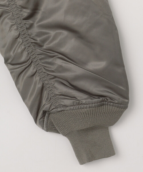 Alpha Industries（アルファインダストリーズ）の「Alpha Industries/アルファ インダストリーズ ALPHA MA-1 FLIGHT JACKET（MA-1・メンズ・グレー/ブラック/オリーブ・MEDIUM/LARGE/X-LARGE）」の7枚目の写真