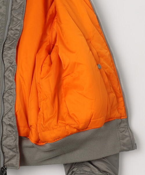 Alpha Industries（アルファインダストリーズ）の「Alpha Industries/アルファ インダストリーズ ALPHA MA-1 FLIGHT JACKET（MA-1・メンズ・グレー/ブラック/オリーブ・MEDIUM/LARGE/X-LARGE）」の11枚目の写真