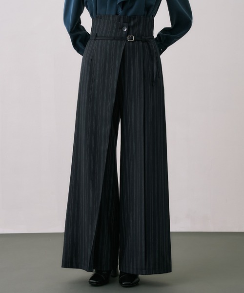 UNITED TOKYO（ユナイテッドトウキョウ）の「【シリーズ累計販売数23,000本突破！】HAKAMAアシメワイドパンツ｜ウォッシャブル/セットアップ/オフィスカジュアル/オケージョン/美脚見え/防シワ/静電気防止/ストレッチ/春服（スラックス・レディース・ダークグレー/ベージュ/ブラック/グレー/ネイビー/ブラック系その他2/タン/ベージュ系その他・1/2/3/4）」の8枚目の写真