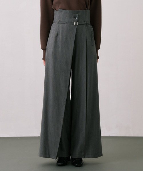 UNITED TOKYO（ユナイテッドトウキョウ）の「【シリーズ累計販売数23,000本突破！】HAKAMAアシメワイドパンツ｜ウォッシャブル/セットアップ/オフィスカジュアル/オケージョン/美脚見え/防シワ/静電気防止/ストレッチ/春服（スラックス・レディース・ダークグレー/ベージュ/ブラック/グレー/ネイビー/ブラック系その他2/タン/ベージュ系その他・1/2/3/4）」の22枚目の写真