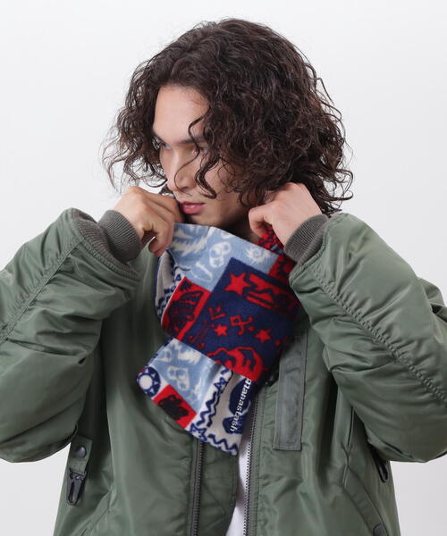 MANASTASH（マナスタッシュ）の「MANASTASH/マナスタッシュ　BANDANA FLEECE MUFFLER/バンダナフリースマフラー（マフラー・メンズ・ネイビー/ブラック・F）」の4枚目の写真