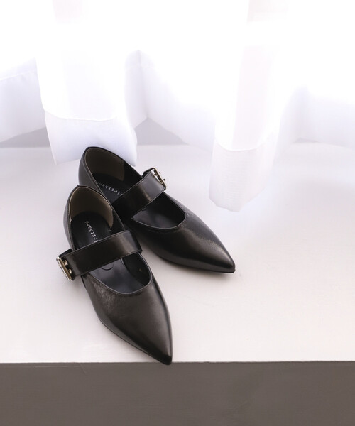 Firsthand(ファーストハンド)の「Firsthand/ファーストハンド ベルト ポインテッド フラットシューズ (22.5~24.5cmサイズ展開)(パンプス・レディース・シルバー/ブラック・MEDIUM/SMALL/LARGE)」の16枚目の写真