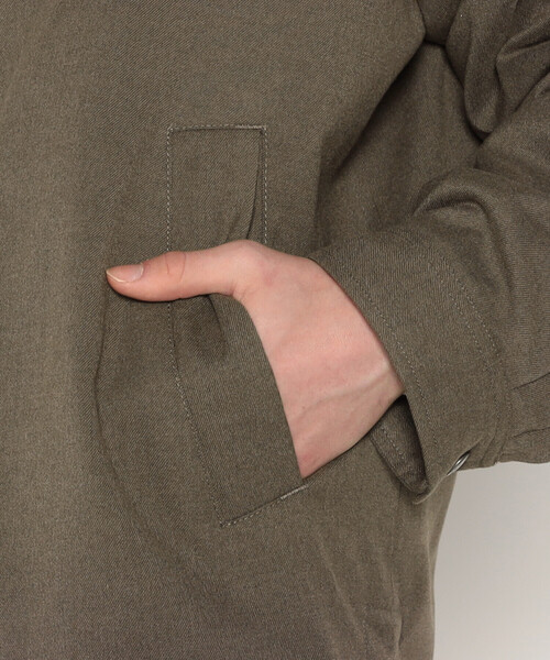 DANTON（ダントン）の「MEN'S WOOL LIKE INSULATION COACH JACKET（ブルゾン・メンズ・ブラック/グレイッシュベージュ・44/40/38/42）」の10枚目の写真