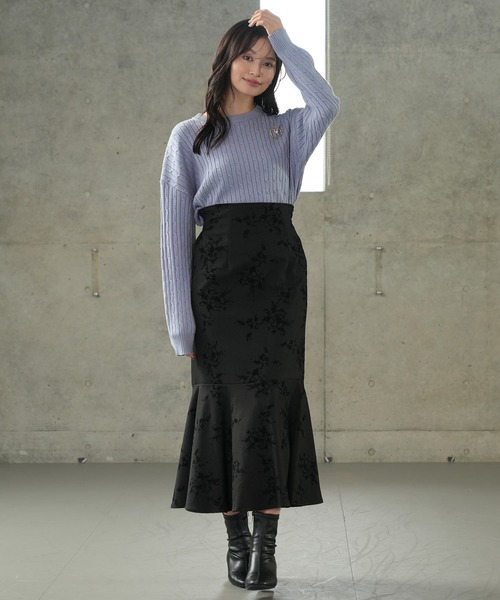 TRUDEA(トルディア)の「ケーブル編みニット(ブローチ付き)(ニット/セーター・レディース・サックスブルー/ホワイト/ブラウン・MEDIUM/LARGE)」の21枚目の写真