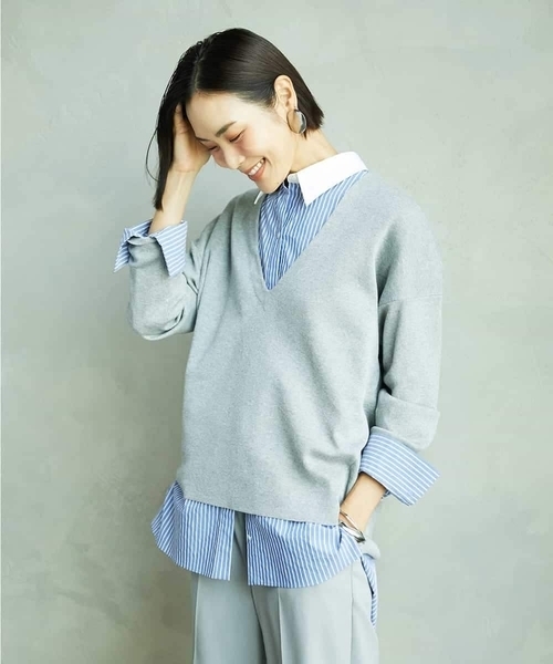 MICHEL KLEIN（ミッシェル・クラン）の「[2WAY]クレリックオーバーサイズストライプシャツ（シャツ/ブラウス・レディース・ブルー/グレイッシュベージュ・38）」の3枚目の写真