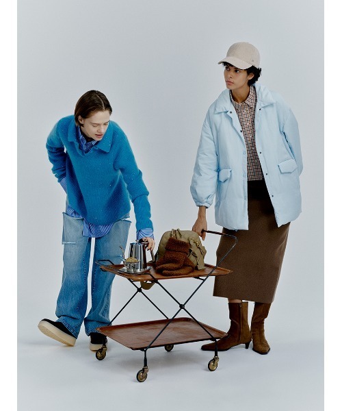 Mila Owen(ミラオーウェン)の「カットアウトダメージセミワイドデニム(デニムパンツ・レディース・ブラック/ライトブルー・0/1/00)」の3枚目の写真