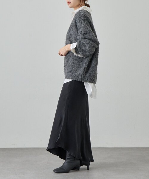 SHENERY（シーナリー）の「ヘムラインマーメイドスカート（スカート・レディース・ベージュ/ブラック・38/36）」の6枚目の写真