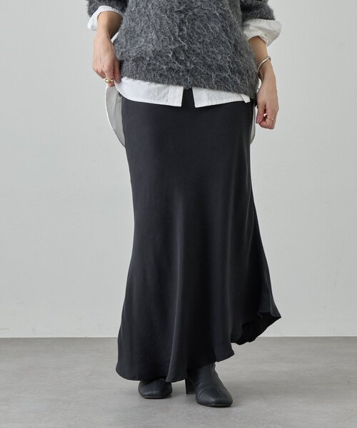 SHENERY（シーナリー）の「ヘムラインマーメイドスカート（スカート・レディース・ベージュ/ブラック・38/36）」の10枚目の写真