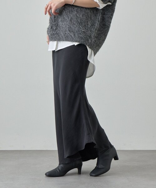 SHENERY（シーナリー）の「ヘムラインマーメイドスカート（スカート・レディース・ベージュ/ブラック・38/36）」の11枚目の写真