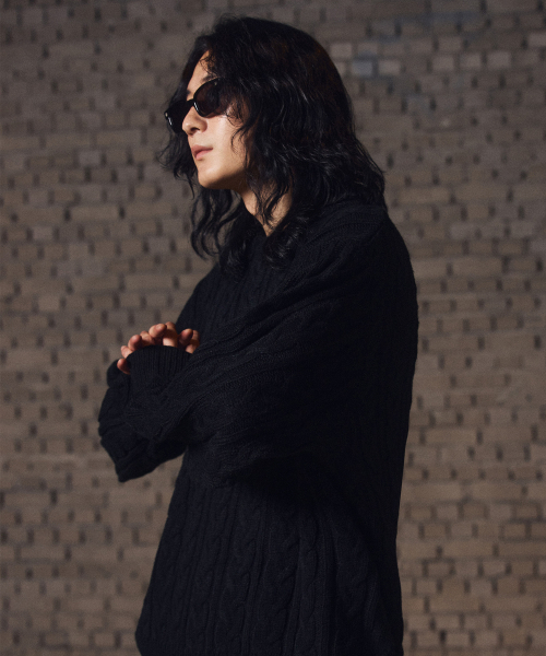 F.ILLUMINATE(フィルミネイト)の「メロウラウンドニット-ブラック(ニット/セーター・レディース・その他・MEDIUM/LARGE/SMALL)」の3枚目の写真