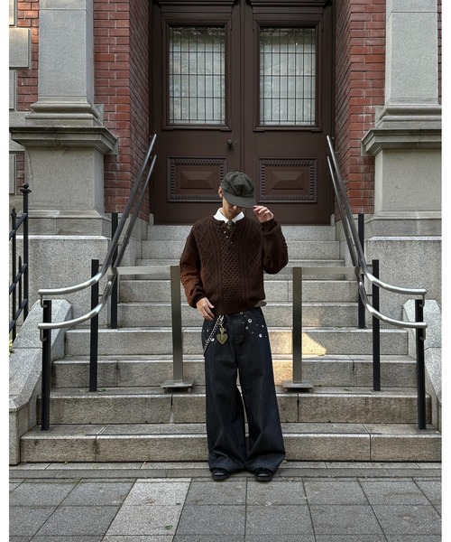 kutir（クティール）の「HENLEY NECK SILVER BUTTON CABLE KNIT／ヘンリーネックシルバーボタンケーブルニット（ニット/セーター・メンズ・ブラック/ベージュ/ブラウン/ボルドー・MEDIUM/LARGE）」の14枚目の写真