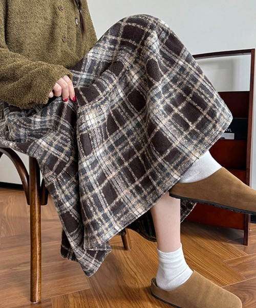 SallyLunn（サリーラン）の「チェックティアードスカート（スカート・レディース・ネイビー/ブラウン/ブルー/レッド・LARGE/MEDIUM）」の6枚目の写真