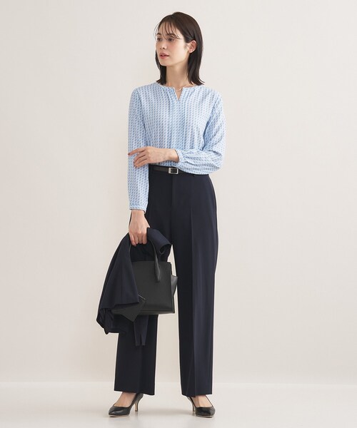 INDIVI（インディヴィ）の「【洗える／透けにくい】ジオメ柄プリントブラウス（シャツ/ブラウス・レディース・サックスブルー系/ベージュ系その他4/ホワイト/ネイビー・38/36/19/15 /40/13/05）」の20枚目の写真