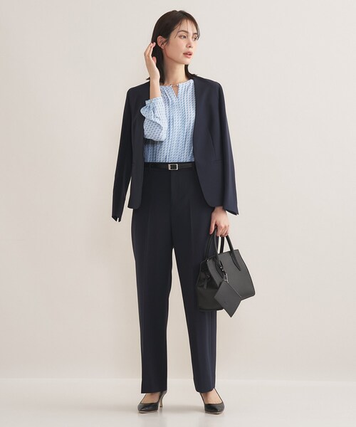 INDIVI（インディヴィ）の「【洗える／透けにくい】ジオメ柄プリントブラウス（シャツ/ブラウス・レディース・サックスブルー系/ベージュ系その他4/ホワイト/ネイビー・38/36/19/15 /40/13/05）」の21枚目の写真