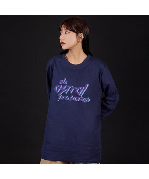 ASTRAL PROJECTION(アストラルプロジェクション)の「パンクレタリングオーバーサイズロングスリーブTシャツ_ネイビー(Tシャツ/カットソー・メンズ・その他・LARGE/MEDIUM/XX-LARGE/X-LARGE)」の3枚目の写真