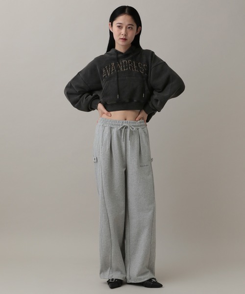 AVANDRESS(アバンドレス )の「AVANDRESS/レオパードロゴフーディ―(スウェット・レディース・ブラック・SMALL)」の9枚目の写真