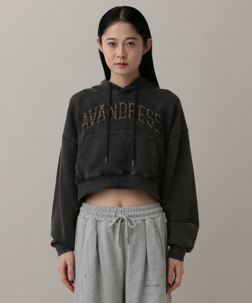 AVANDRESS(アバンドレス )の「AVANDRESS/レオパードロゴフーディ―(スウェット・レディース・ブラック・SMALL)」の3枚目の写真