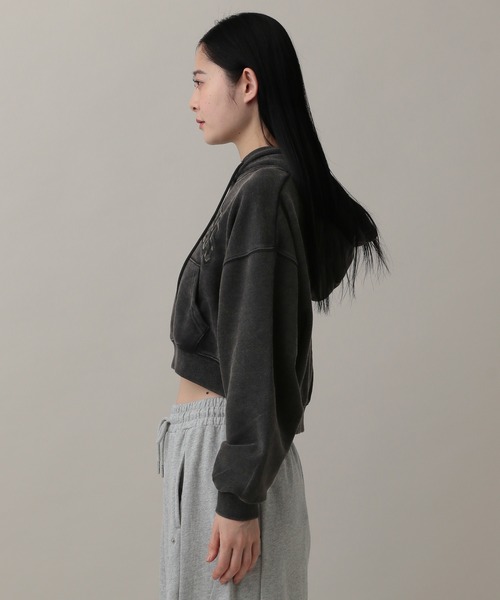 AVANDRESS(アバンドレス )の「AVANDRESS/レオパードロゴフーディ―(スウェット・レディース・ブラック・SMALL)」の17枚目の写真