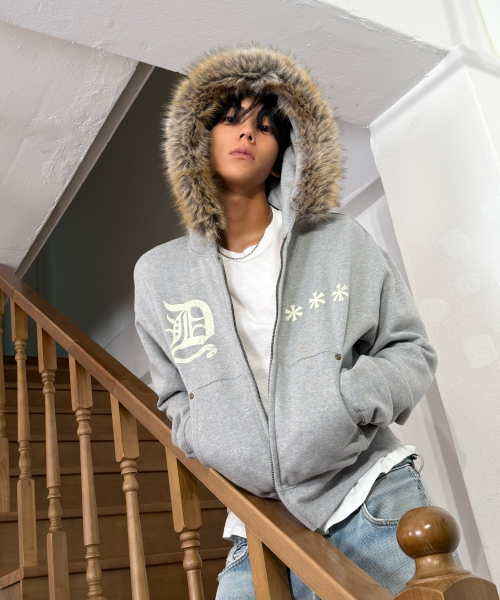 AMOU（アモウ）の「AMOU Fur Hoodie Zip-Up GREY（パーカー・レディース・その他・2/1）」の8枚目の写真